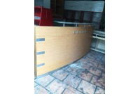 Thanh lý quầy lễ tân MDF vân gỗ